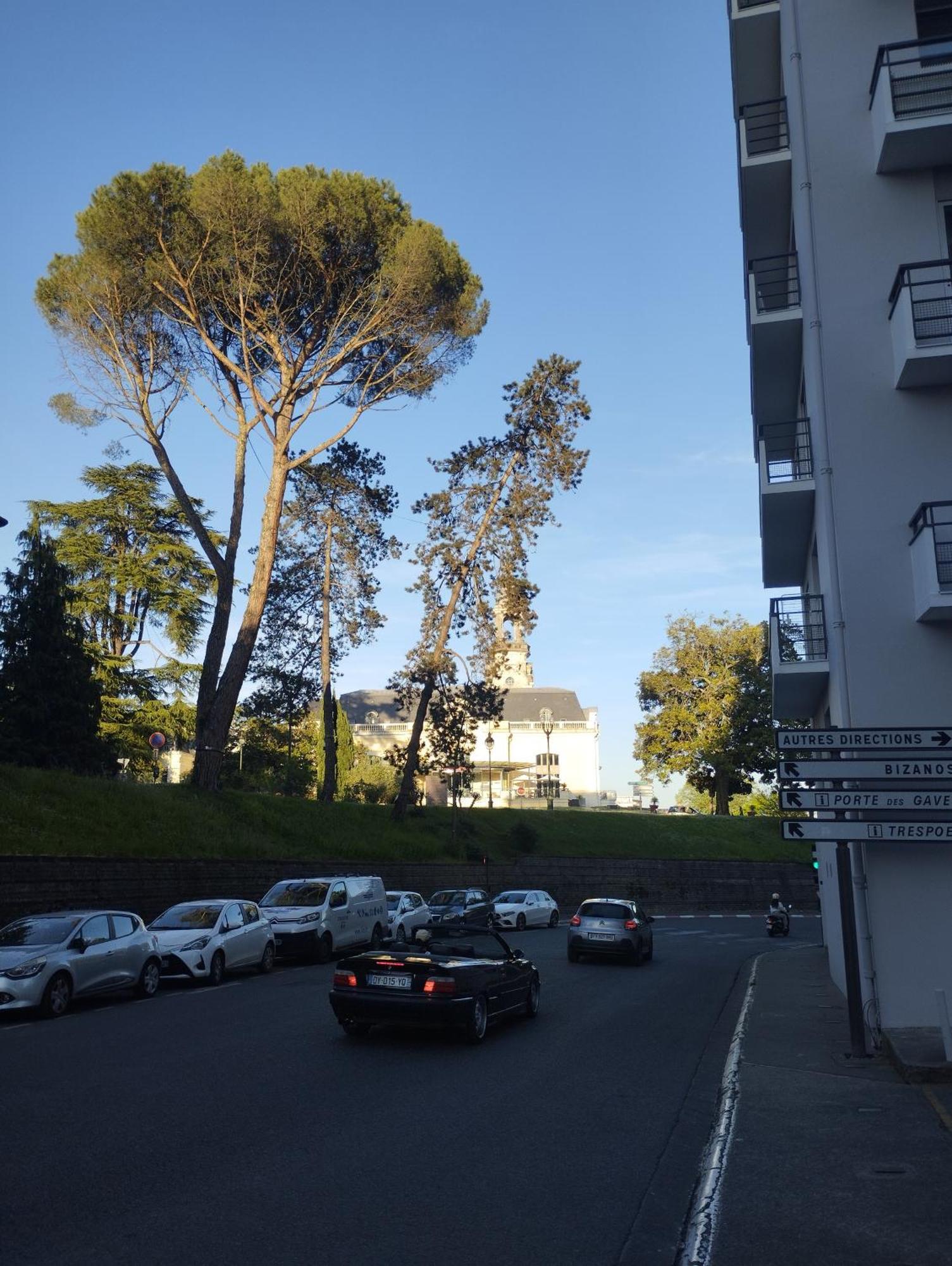 Chambrette Boulevard Des Pyrenees Hypercentre 10M Carre Wc Sur Le Palier, Porte40 По Екстериор снимка